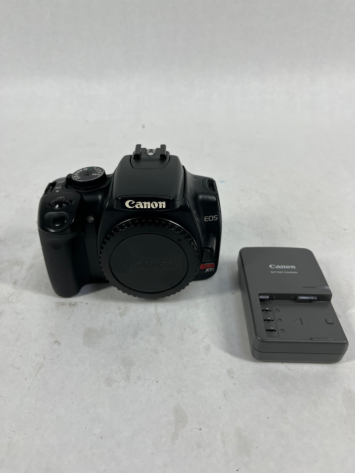 Canon EOS Rebel XTi 10.1MP Digital Single-Lens Reflex Camera