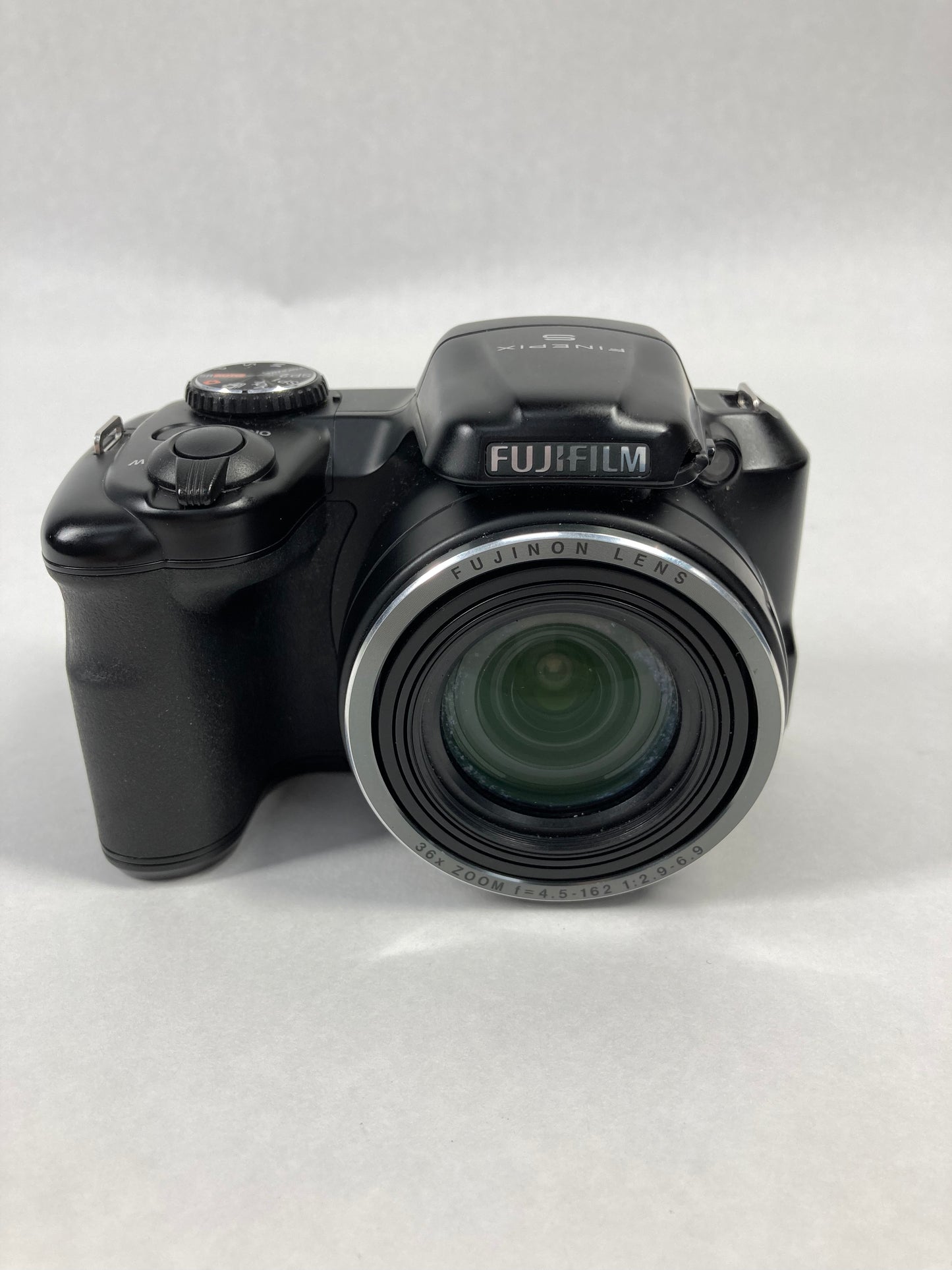 Fujifilm FinePix S 8630 16.0MP Digital Camera