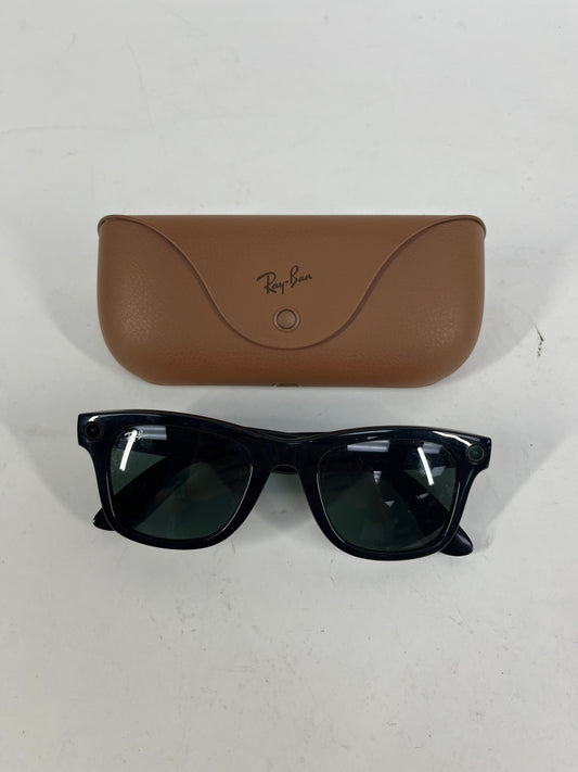 Meta RayBan Wayfarer Sunglasses RW4006