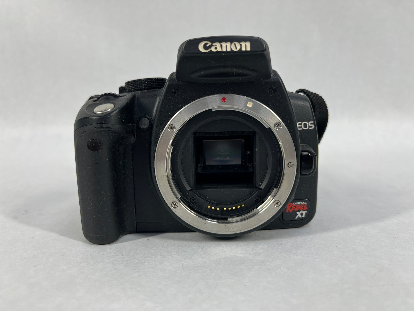 Canon EOS Rebel XT 8.0MP Digital SLR DSLR Camera w/ lens