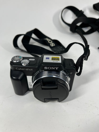 Sony Cybershot DSC-H3 8.1MP Digital Camera